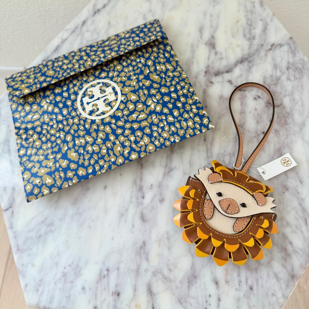 🦔 Tory Burch Hedgehog Leather AirPods Pro Case Holder Small Trinkets Bag Charm